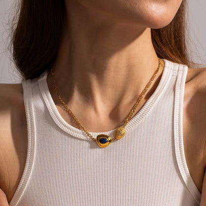 Evora Necklace